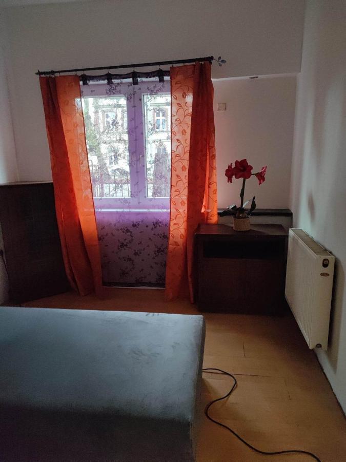 Pokoje Pracownicze Witkowska Gniezno Buitenkant foto